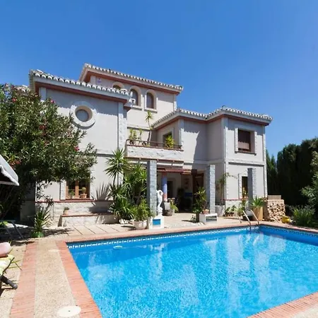 Charming In With Mountain View And Private Pool